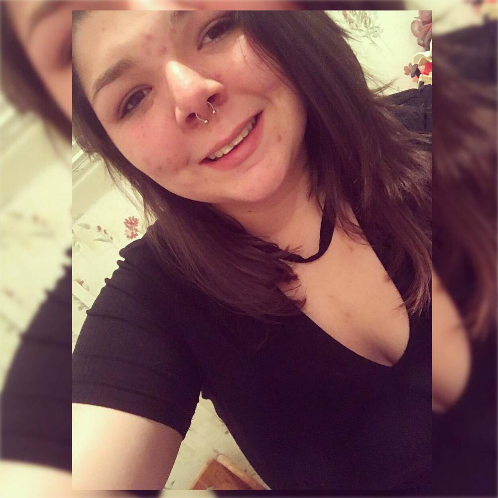 Meet your Posher, Makayla